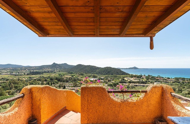 Magnifica Villa by Propertize | vista mare