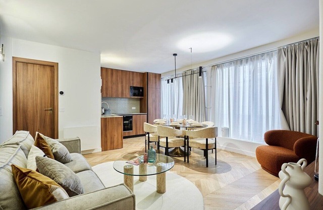 Magnificent 2 bedrooms apartment Center of Paris