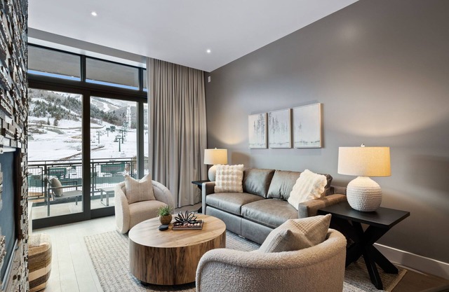 Magnificent Deer Valley Getaway - Luxury Condo for 8 Guests | New Lifts Now Open