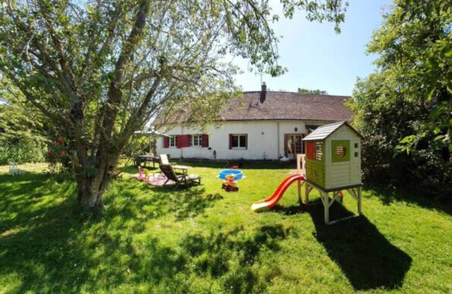 Magnificent country house 1 hour from Paris