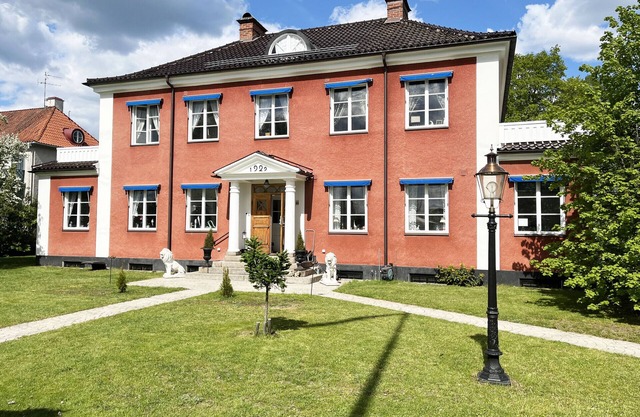 Magnificent, spacious villa located in the middle of Vimmerby in SE05056