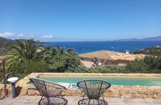 Magnifique villa vue mer avec piscine