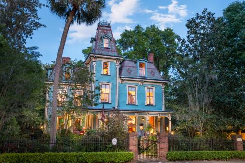 Magnolia Plantation & Cottages