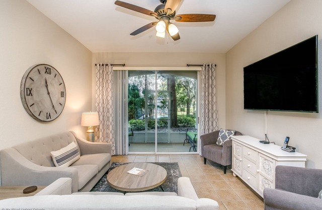 Magnolia Style Condo at Windsor Hills with Disney Theme Bunk Room