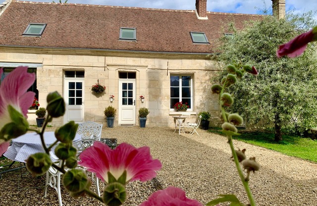 Maison Elincourt B&B/Bed and Breakfast and Spa, 3 bedrooms for 6 to 8 people + breakfast + Spa