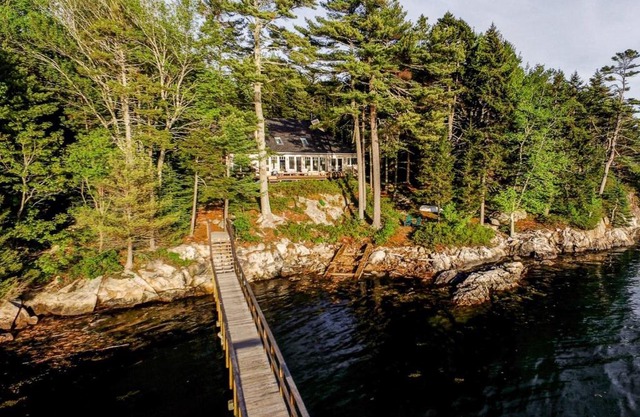 Maine Waterfront Luxury Retreat