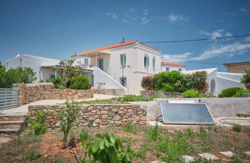 Maira Arch House