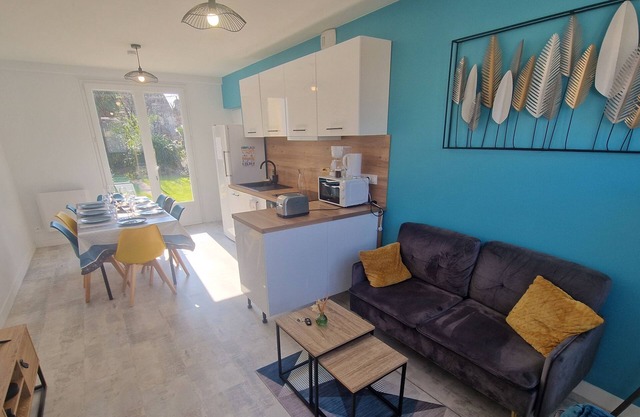 Maison 4 Chambres 8 Personnes, Bureau, Jardin, Garage. Quartier Calme de la Gare