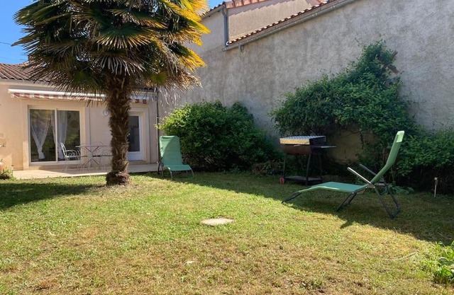 Maison bord du Thouet/parking/terrasse/fibre