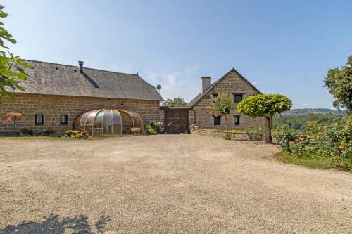 Maison charmante avec jardin à Saint-Aulaire, vue sur jardin