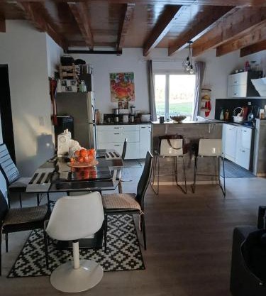 Maison confortable à Comps-la-Grand-Ville avec jardin