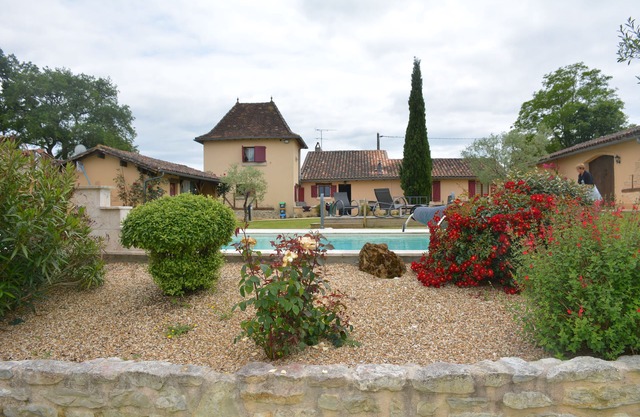 Maison de Campagne au Coeur de la Double Avec Piscine