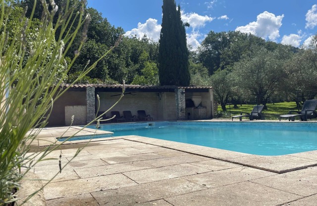 Maison de Charme à Séguret Avec Piscine Privée