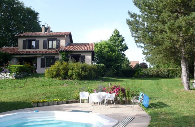 🌿 Maison de Charme 4 Étoiles Gite de France- Piscine Chauffée & Grand Parc 🌿
