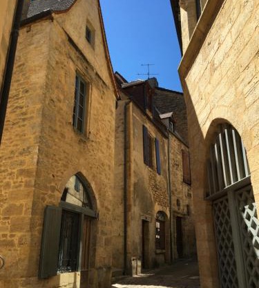 Maison de Charme dans la Cité
