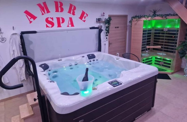 Maison de 80 M2, SPA et Jacuzzi