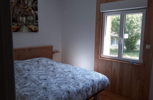 Maison de Plein Pieds , Située Entre Bois et Rivières Idéal Pour la Randonnée