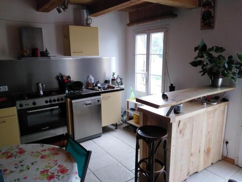 maison de village, a la semaine min, bord de mer
