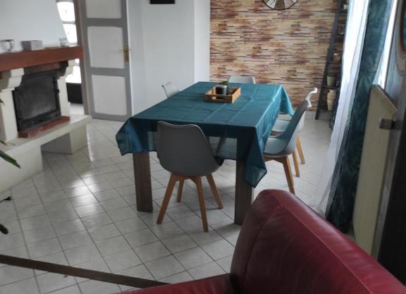 Maison de village avec exterieur