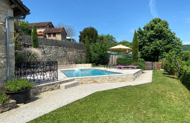 Maison du Bourg with private pool - Charming gîte for 4 near SARLAT