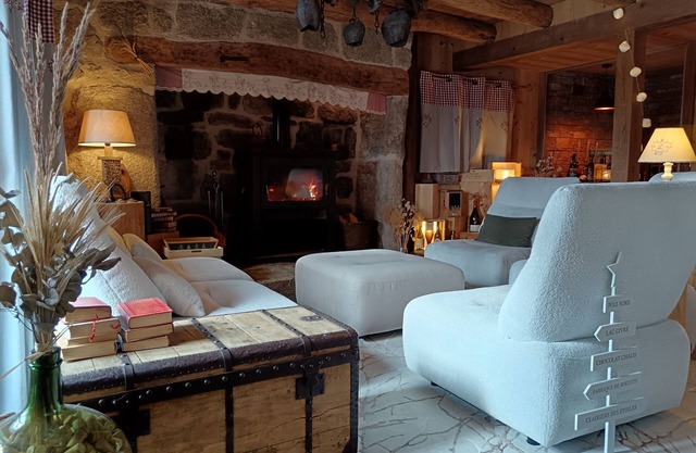 Maison en Pierre Cosy et Spacieuse Avec Jardin