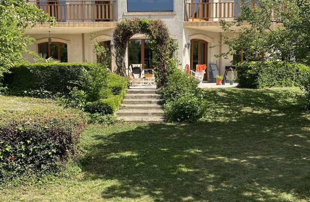 Maison Familiale Pour 8 Adultes et 8 Enfants