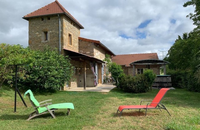 Maison Dans la Prairie. 6 Couchages + 2 Possible en Supplément