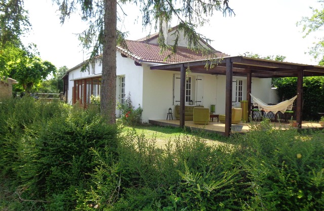 Maison Indépendante sur Grand Terrain Clos