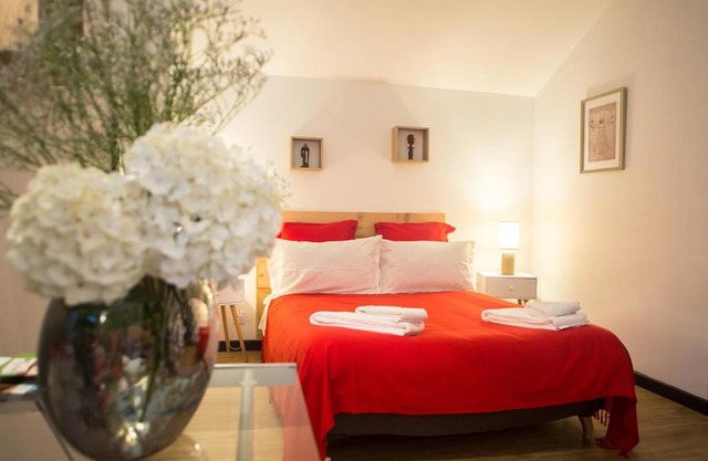 MAISON MAUPAS Chambre Rouge