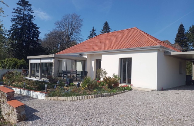 Maison Plain Pied Dans un Cadre Verdroyant