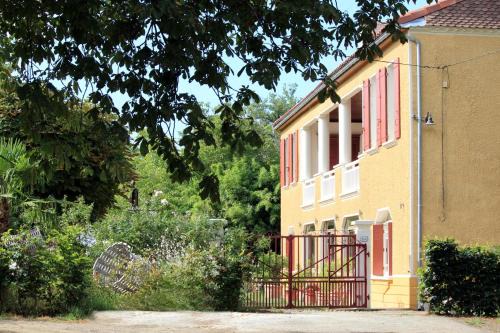 Maison Poche