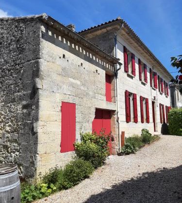 Maison Rouge