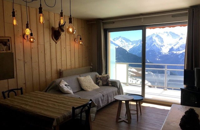 Majestic II residence - fantastic view- very close from ski lift