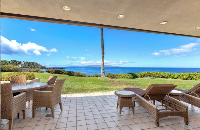 Makena Surf F104 - Oceanfront 3BR w/AC, Panoramic Views & Beach Access