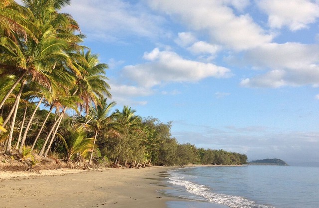 "Mango Beach" Port Douglas Private Seaside Villa