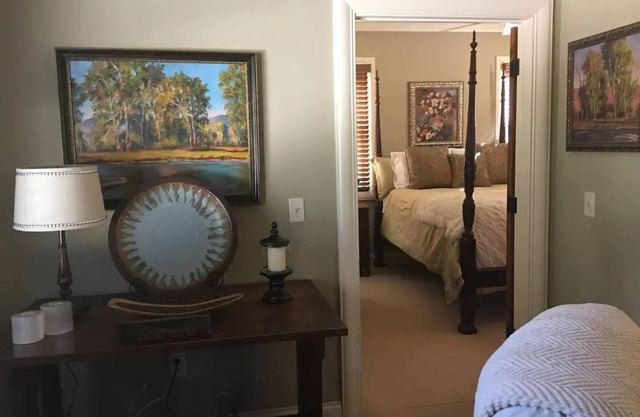 Mannsdale Manor Guest Suite