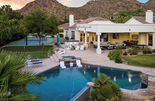 Manor Retreat - Contemporary Luxury Villa w/Picture Perfect Mountain Views!