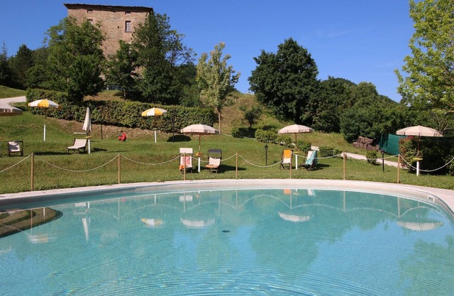 Mansion in Apecchio near Lake and Pool