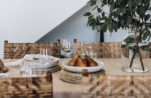 Maple Suite, Berry - by Linnaeus Collection