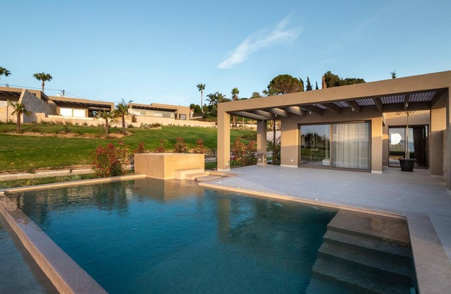 Maravilla Luxury Living - up to 3