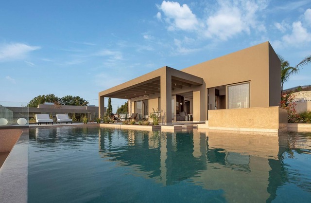 Maravilla Luxury Living - up to 5