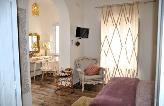 Mariasofia Master Suite with private bathroom