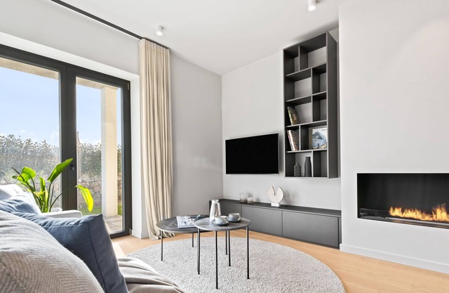 Marina Suite - Ethanol Fireplace, Washer-Dryer, Infrared Cabin, Quooker, Terrace