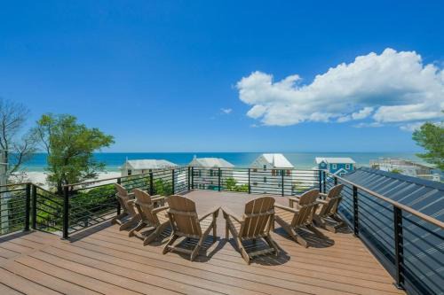 Mariners Crossing - Stunning Luxury Home w Gulf Views From Every Room Rooftop Deck PoolSpa