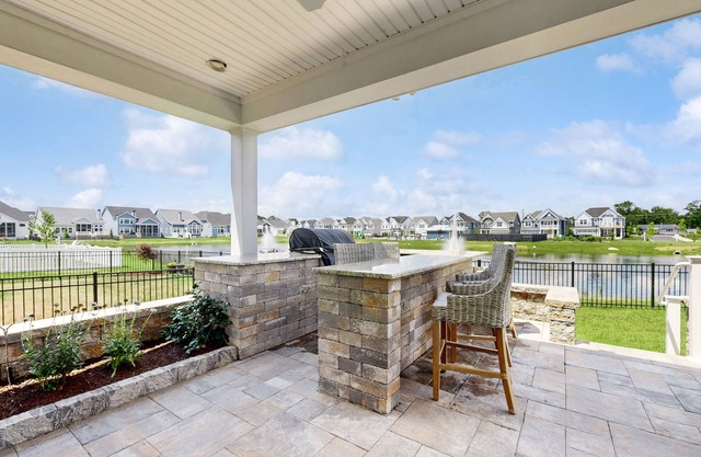 Marlin Chase home with resort amenities, patio, grill, balcony & pool