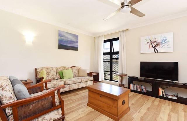 Maroochy surf side unit