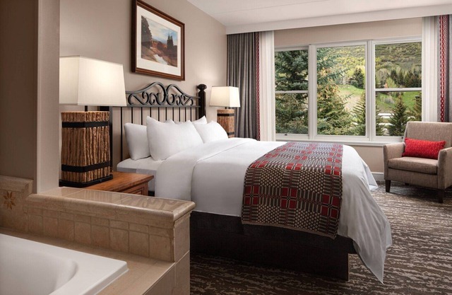 Marriott 2 Bdrm 2 Bath Condo at Vail w/Pool/Hottub, 1/16/26 - 1/18/26, Only