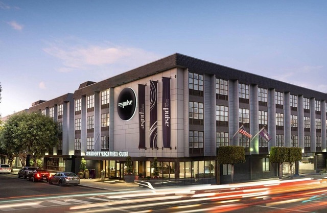 Marriott Vacation Club Pulse,San Fransisco Hotel Room,1 King Bed,Courtyard