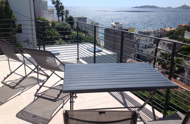 Marseille corniche sea view suite