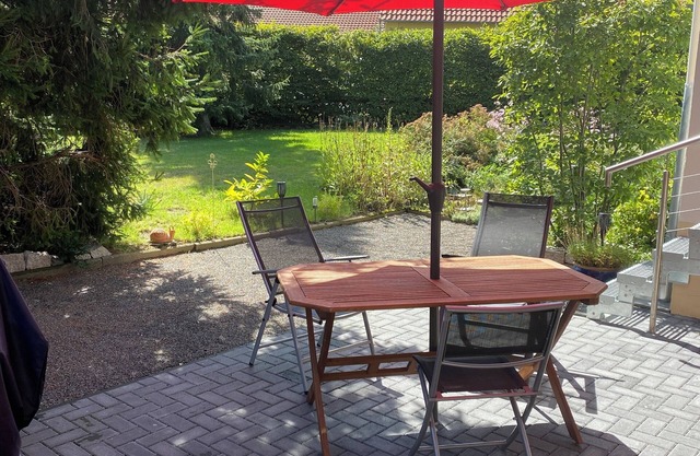 Martha vacation apartment - new inside, idyllic outside